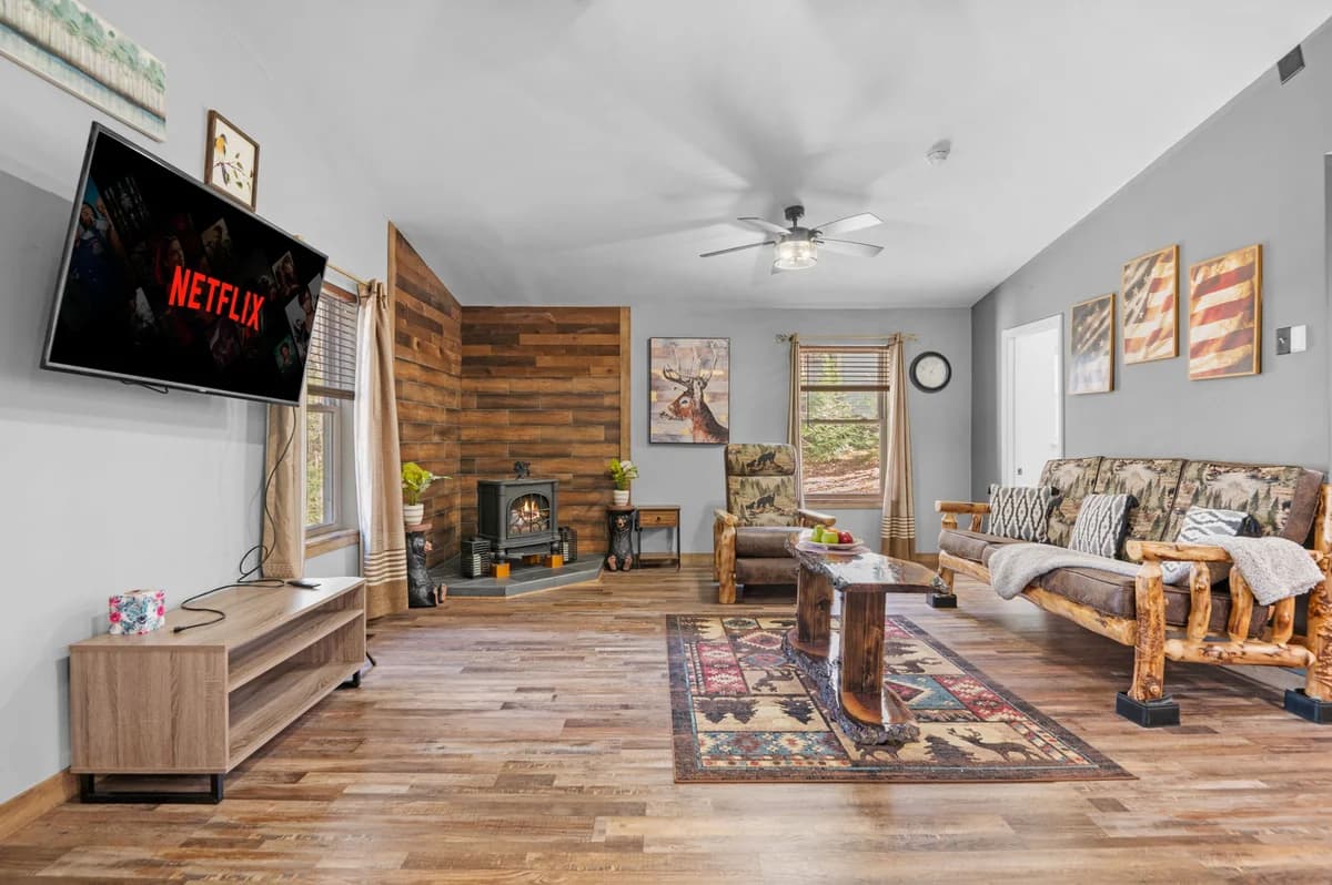 Poconos Cabin w/ Hot Tub, Sauna, Fire Pit & Grill